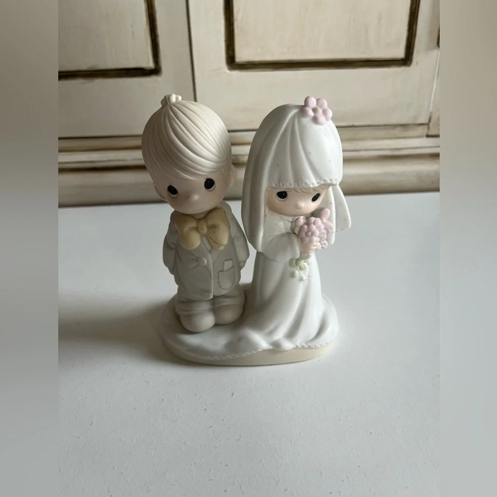 Precious Moments ‘79 Bride & Groom Figurine & ‘91 Bridal Party Cake Topper
